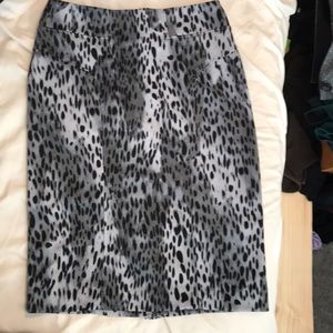 Grey leopard pencil skirt